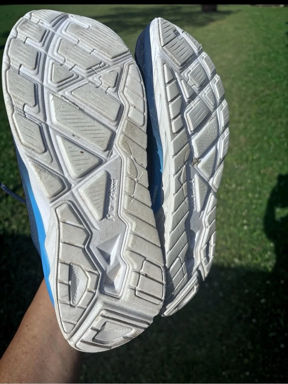 HOKA Men's Arahi 4 Navy Running Shoes
